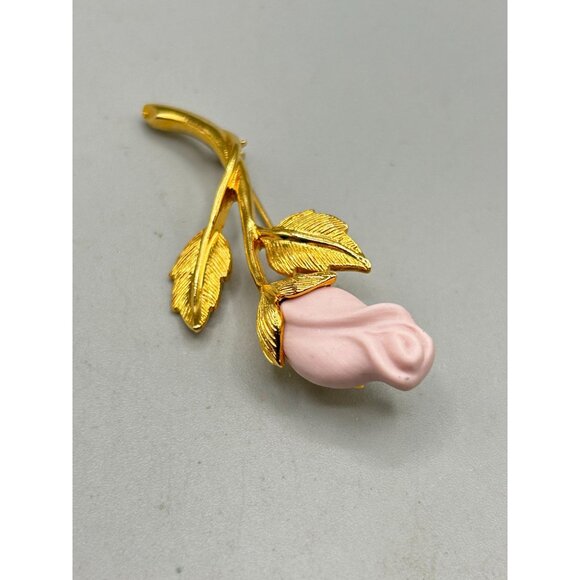 Avon Vintage Rose Brooch Gold Tone Pink Ceramic Flower Vintage Brooch Pin - Picture 3 of 6